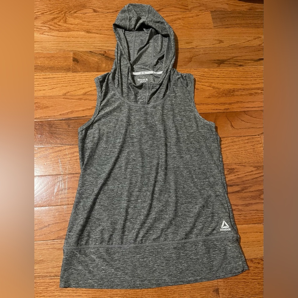 Women’s Reebok Tank Top w/ Hood - Size: Small